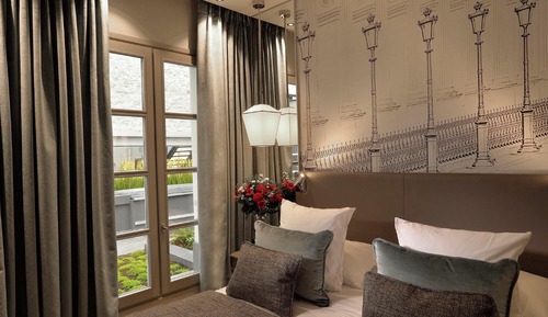 Superior Garden Room