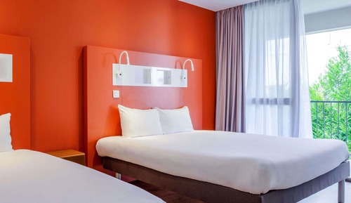 Triple Room, Multiple Beds