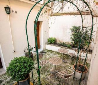 Single Room with Private External Bathroom