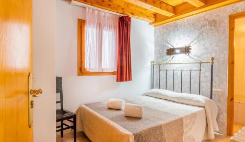 Three-Bedroom Apartment with Mountain View