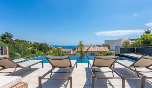 Villa with Sea View