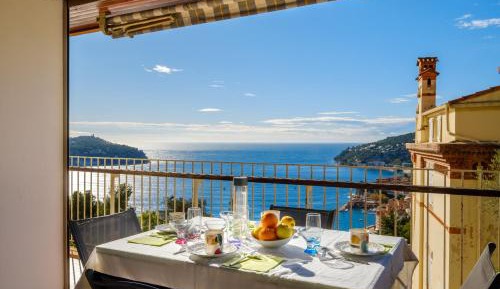 Two-Bedroom Deluxe Apartment with Ocean View