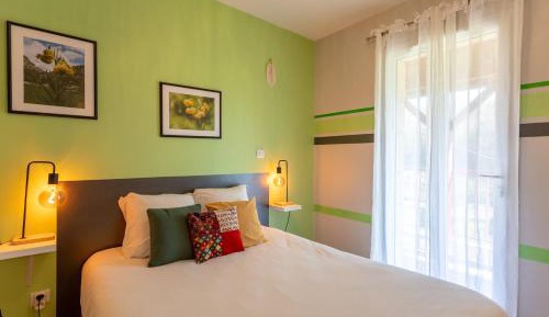 Double Room with Mountain View