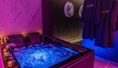 King Suite with Spa Bath