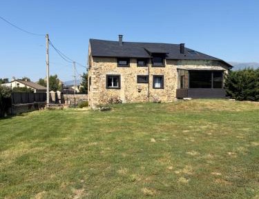 Three-Bedroom Vacation Home 