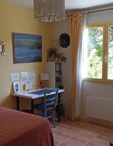 Deluxe Room (2 Adults + 1 Child)