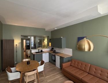One-Bedroom Apartment