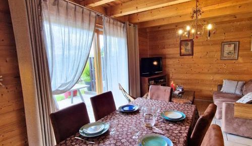 Chalet (6 Adults)
