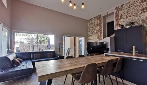 Two-Bedroom Apartment with Balcony and Terrace