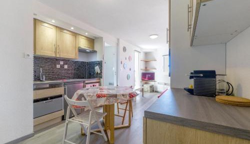 Superior One-Bedroom Apartment with Balcony