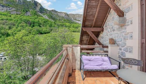 One-Bedroom Apartment with Garden