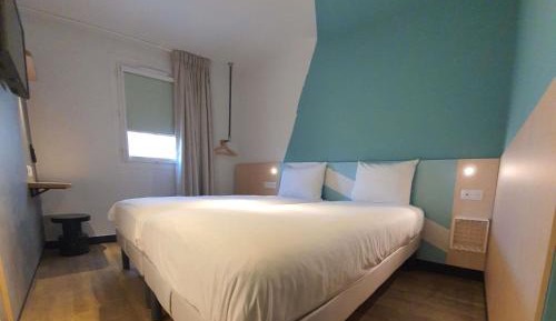 Standard Room with 2 Single Beds