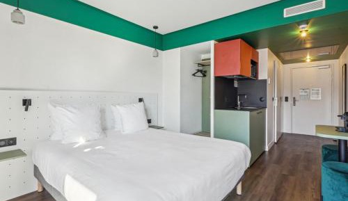  Comfort Studio (Double Bed)
