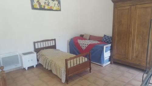 Mixed Dormitory Room