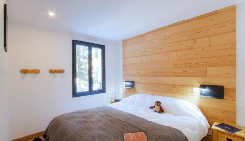 Two-Bedroom Apartment with Terrace