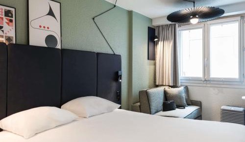 Standard Room with 1 Double Bed and 1 Sofa Bed 