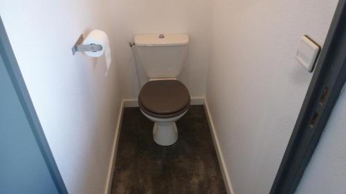 Single Bed in Mixed Dormitory Room