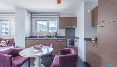 Two-Bedroom Deluxe Apartment