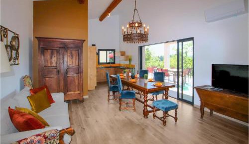 Two-Bedroom Holiday Home