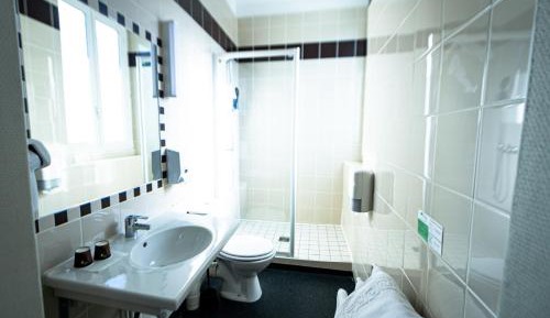 Double Room with Street View