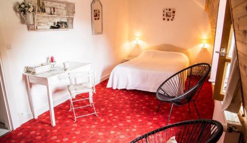 Suite with Garden View