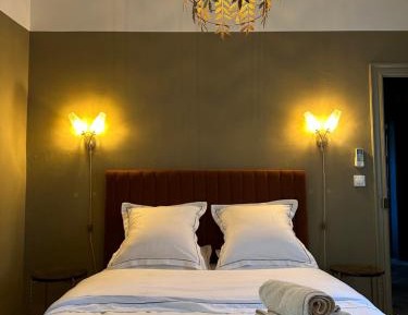Deluxe Double Room with Shower