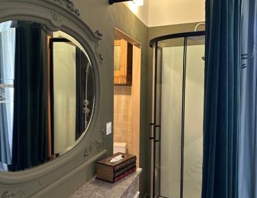 Deluxe Double Room with Shower