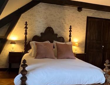 Large Double Room