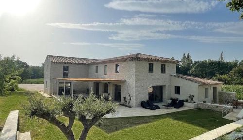 Seven-Bedroom House