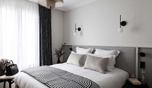 Executive King Room with Bathtub