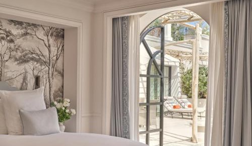 Junior Suite with Private Pool