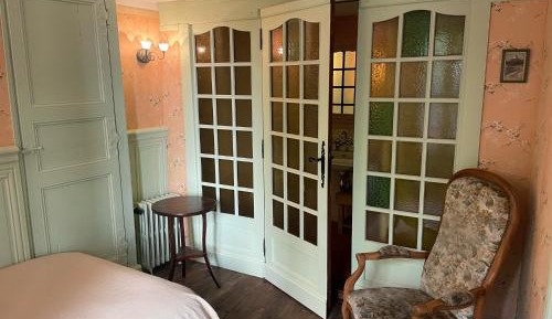 Large Single Room