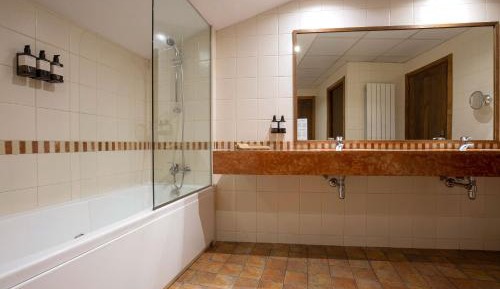 Quadruple Room (4 Adults)