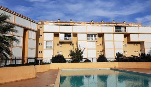 Apartment (4 Adults)
