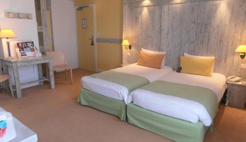Classic Twin Room