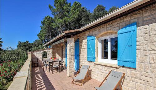 Three-Bedroom Vacation Home 