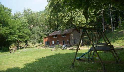 Cottage with Garden View