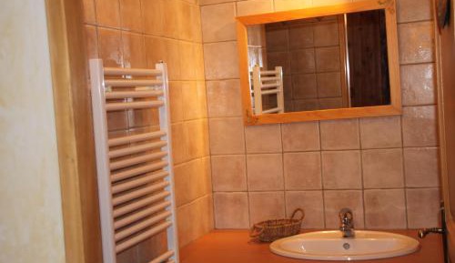 Quadruple Room with Private Bathroom