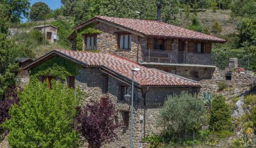 Seven-Bedroom House