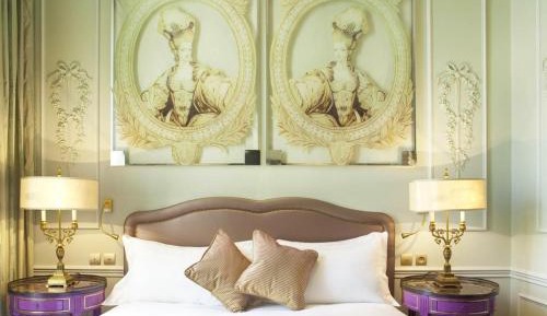 Family Suite (4 People)