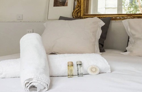 9th Arrondissement Apartment | Savor Moments of Tranquility in St Georges With A 50m² Garden & Dining Terrace
