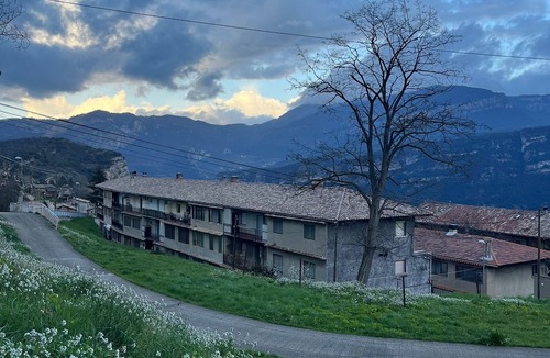 Sant Corneli Apartment | Peace Corner among Mountains