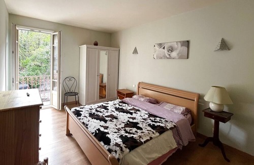 Saint-Dalmas-de-Tende Apartment | Spacious, bright apartment