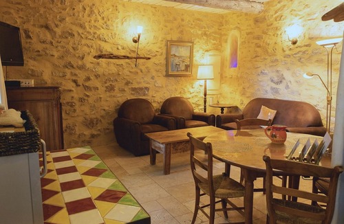 Saint-Hippolyte-le-Graveyron House | Luberon Cottage at Château Juvenal