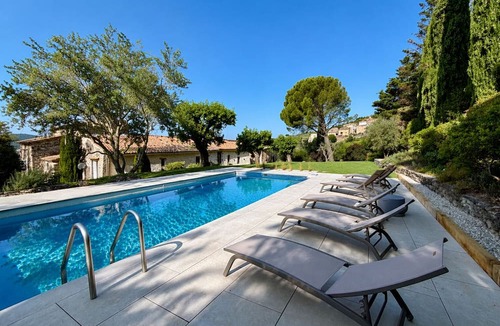 Aubignas House | Le Liotard - Large family home: comfort, pool, view - 10–16+ people
