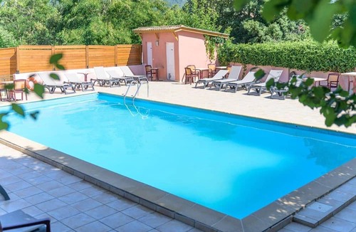 Sospel House | Camping 2 étoiles - Piscine - ccbgb0g