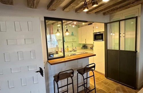 Sorbonne Apartment | Authentic and Large 1 bdr Flat - Facing Notre Dame