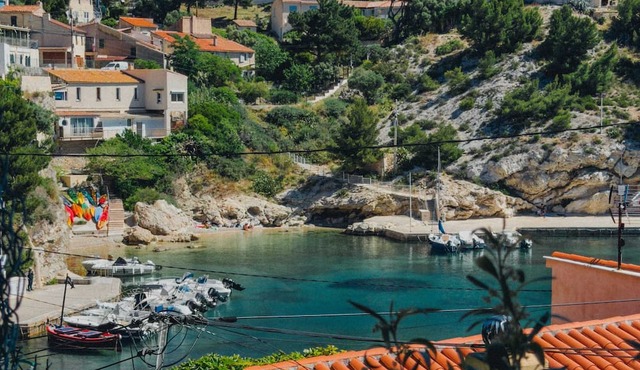 Calanca - Niolon - Renovated, sea view, 1 min walk