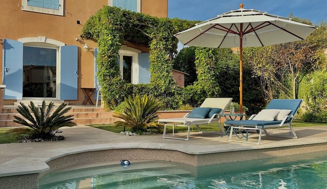 Exceptional Villa in Provence