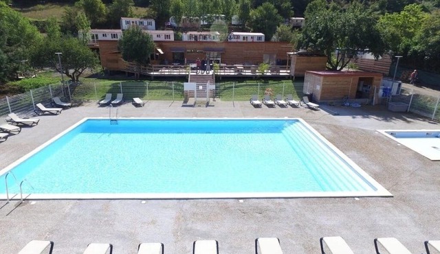 Camping 3 étoiles - Piscine - ccbgcch